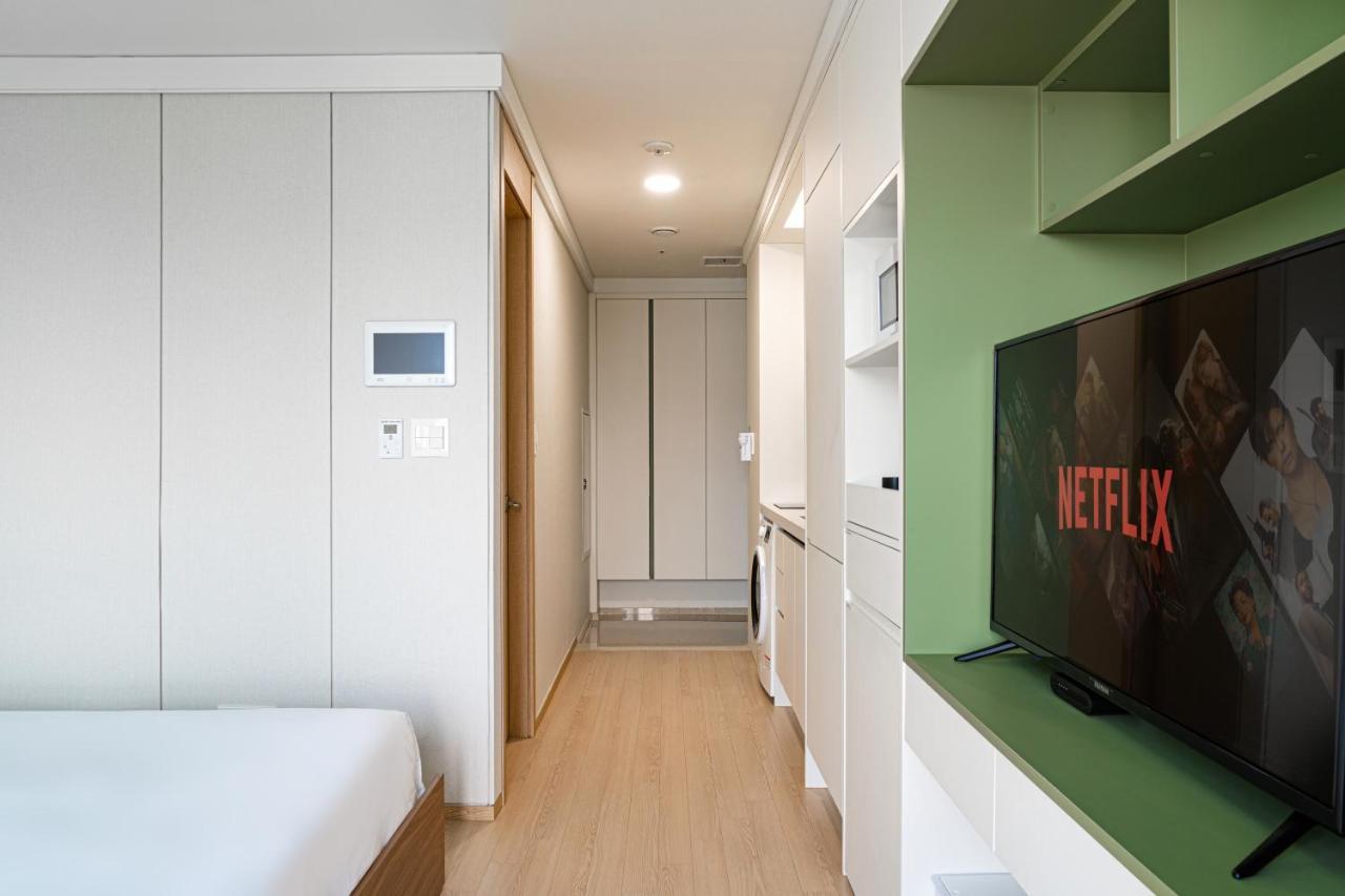 Urbanstay Myeongdong Seoul Exterior photo