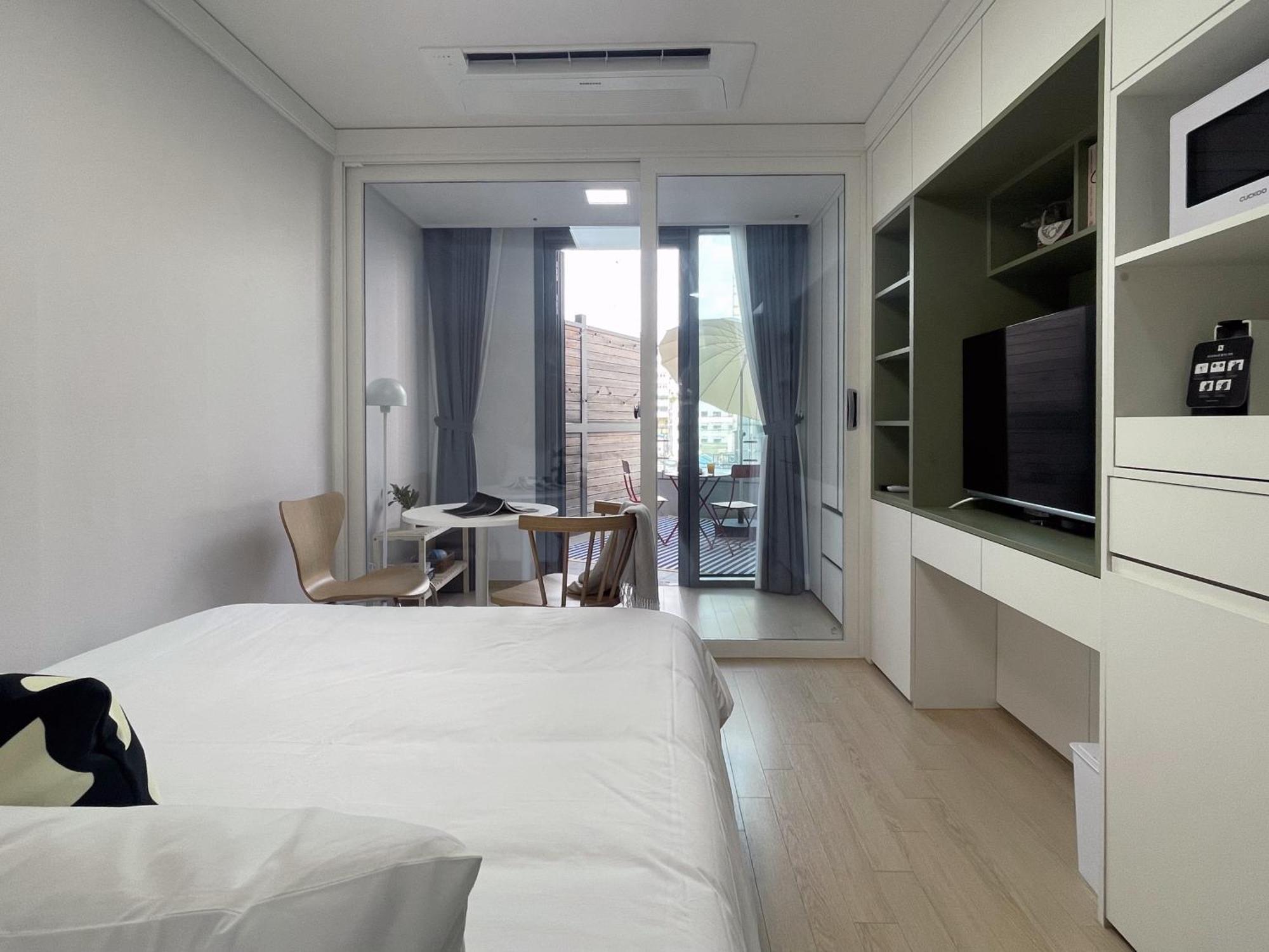 Urbanstay Myeongdong Seoul Exterior photo