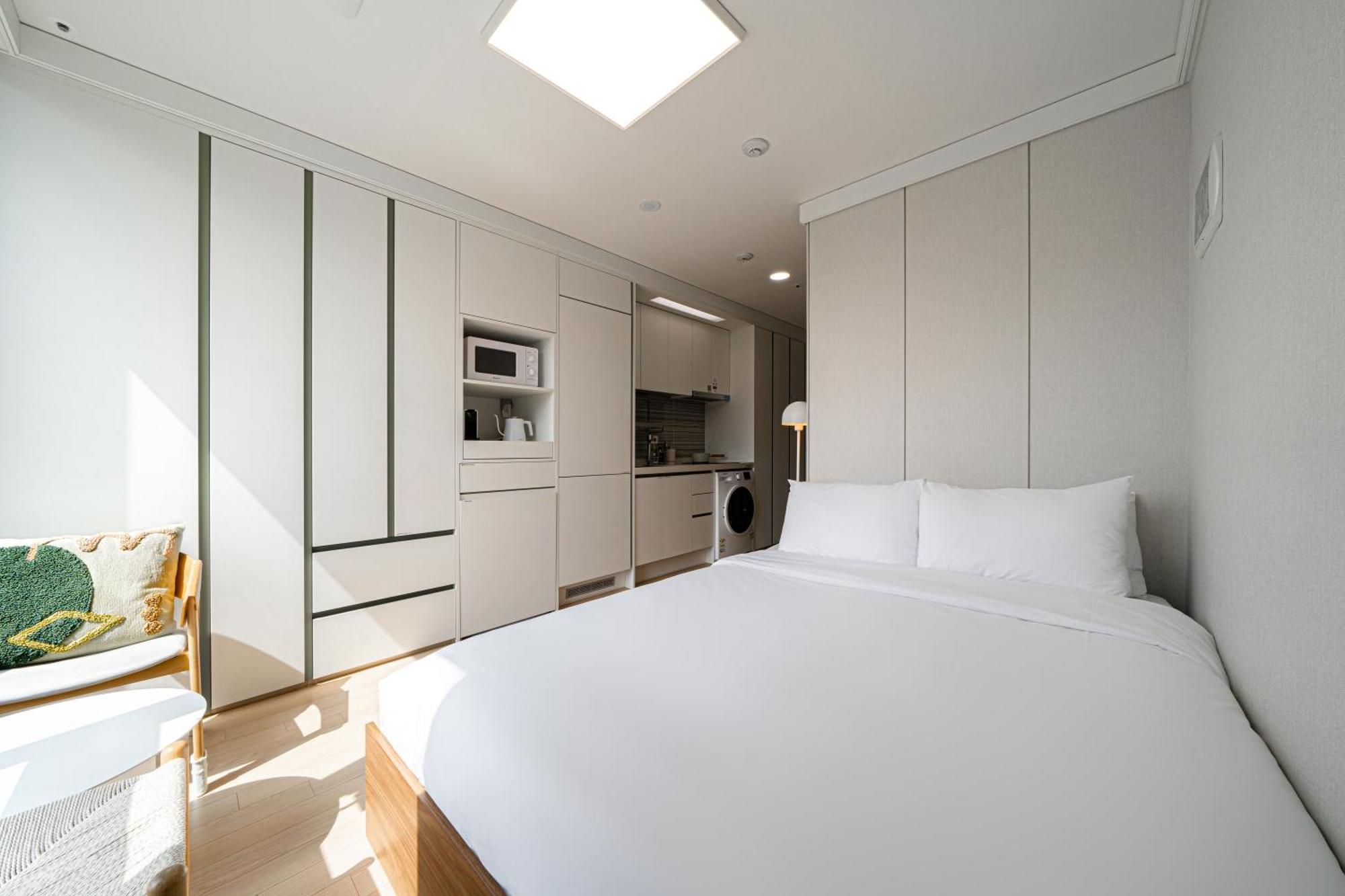 Urbanstay Myeongdong Seoul Exterior photo