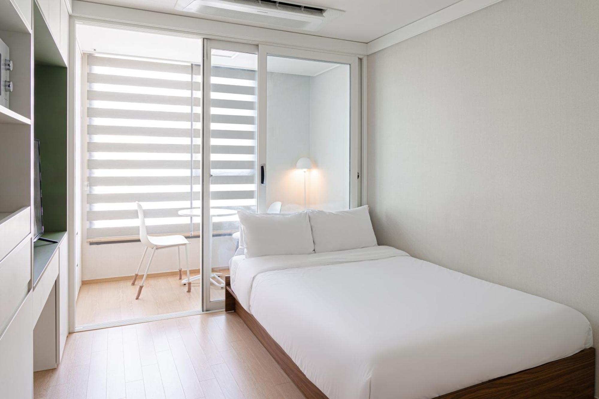 Urbanstay Myeongdong Seoul Exterior photo